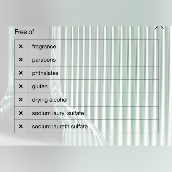 Clinique Chubby Stick Moisturizing Lip Colour Balm- Super Strawberry 🍓 - Picture 6 of 11